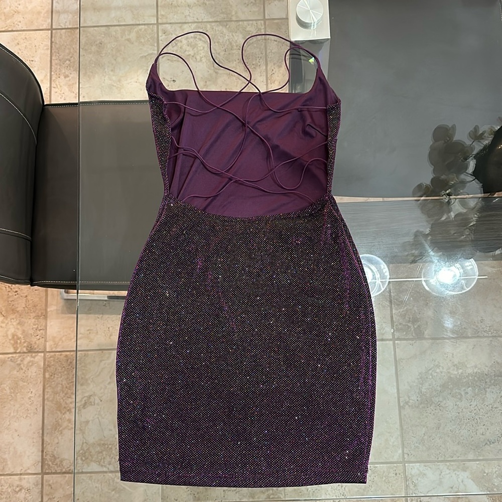 (Windsor) Size: Medium body-con dress